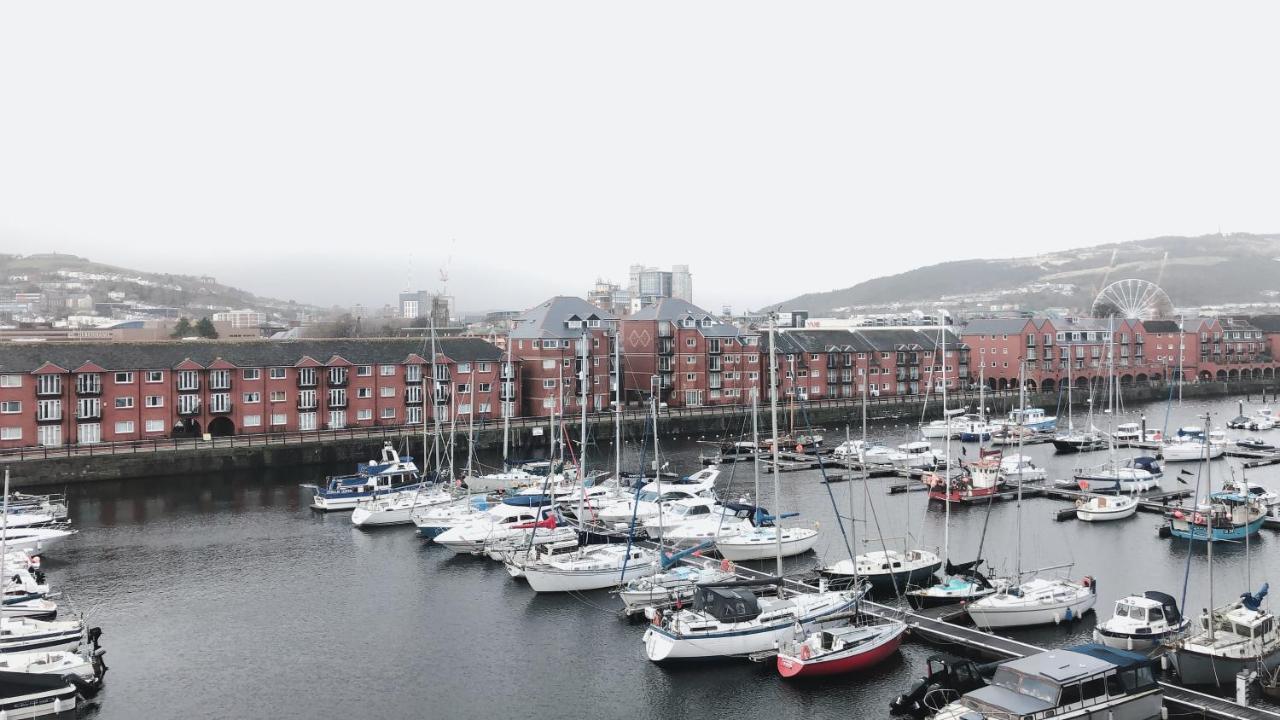 Apartmán Beach On The Doorstep Meridian Tower Marina Swansea Exteriér fotografie