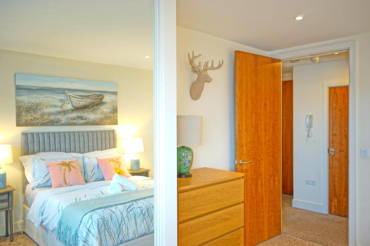 Apartmán Beach On The Doorstep Meridian Tower Marina Swansea Exteriér fotografie